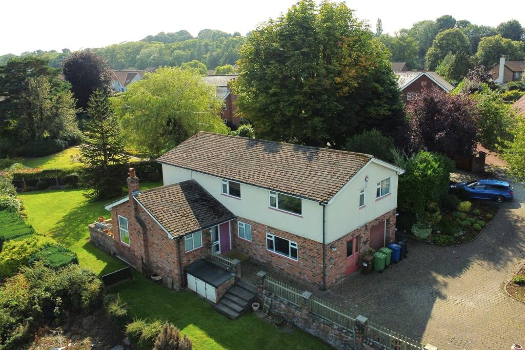 7 Fieldhouse Lane