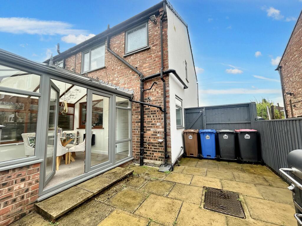 28 Brierley Road West