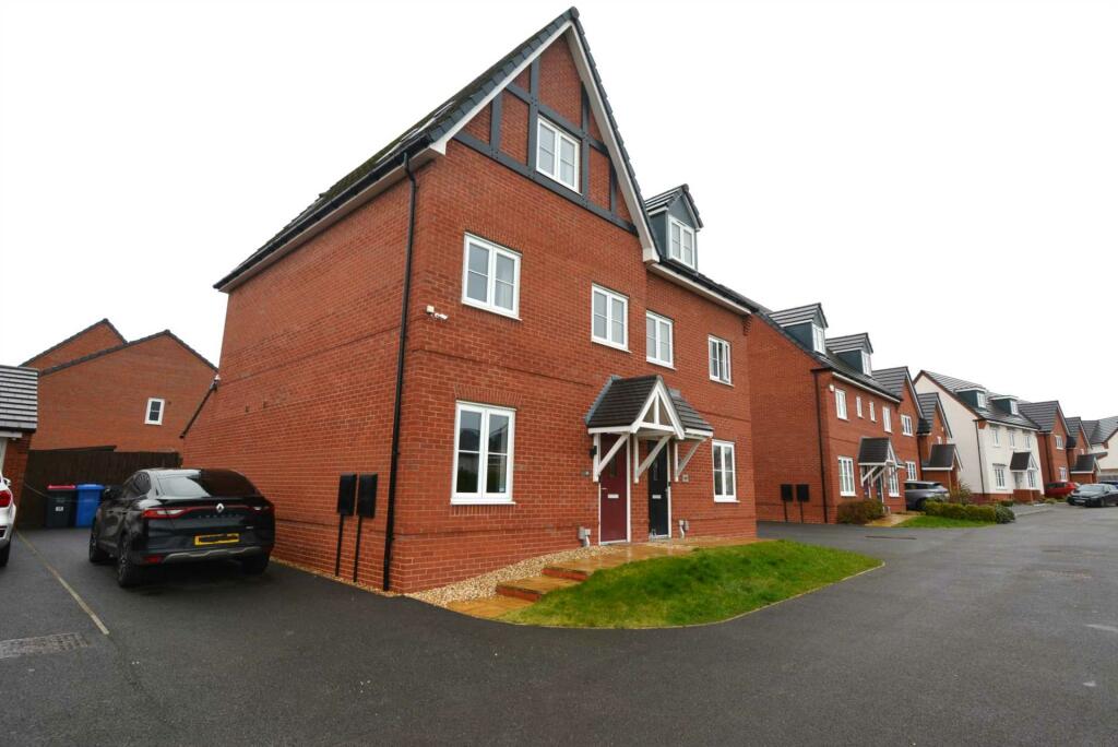 16 Burgess Way