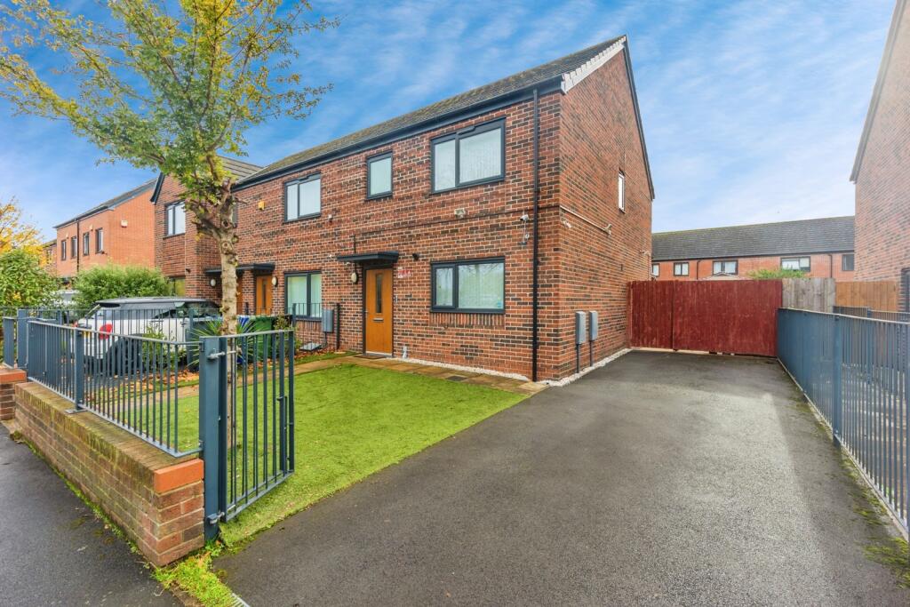 44 Wenlock Way