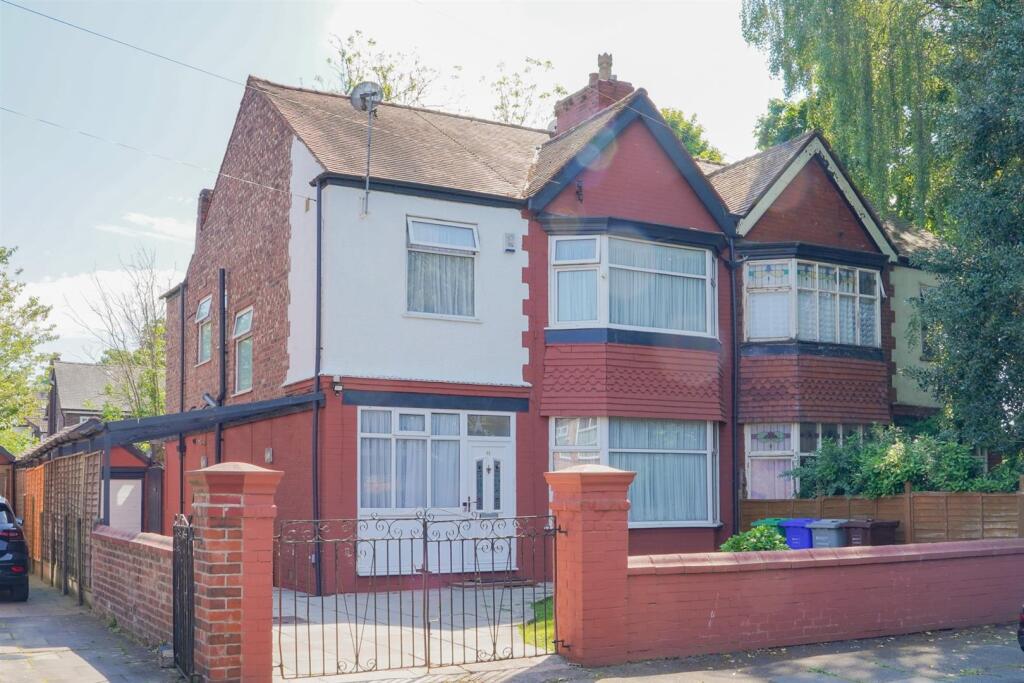 19 St Austell Road