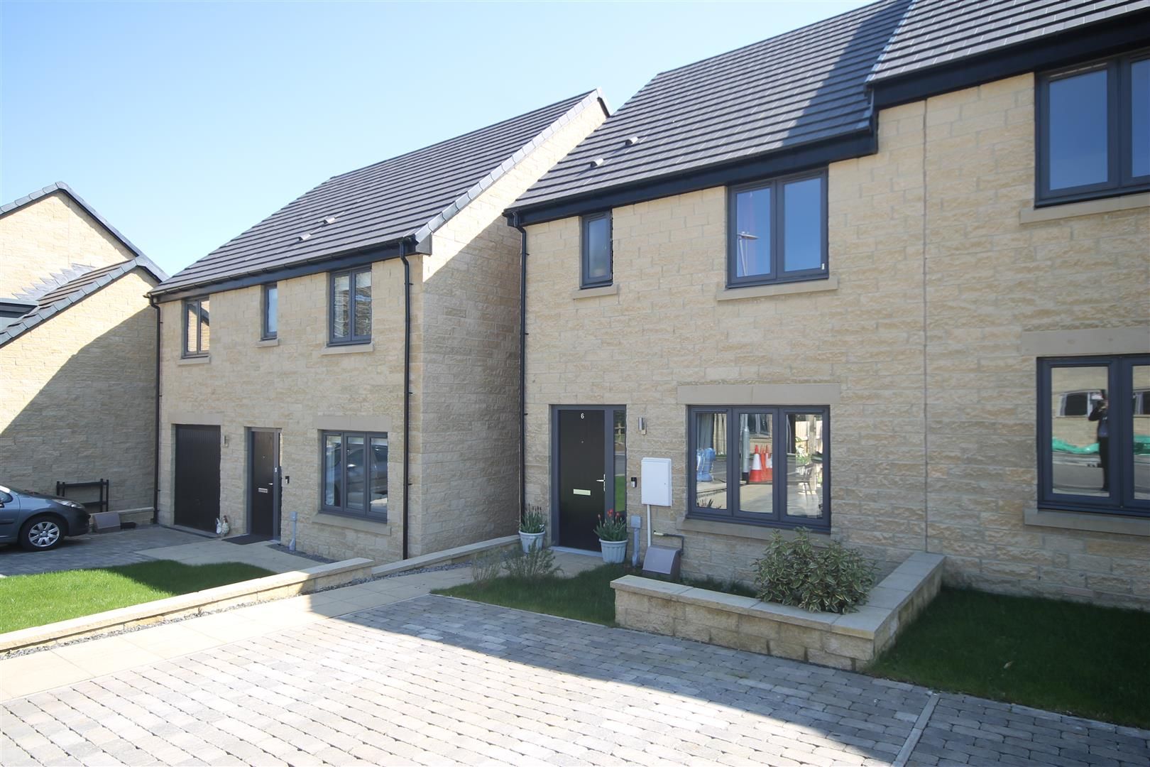 6 Gilbert Grove