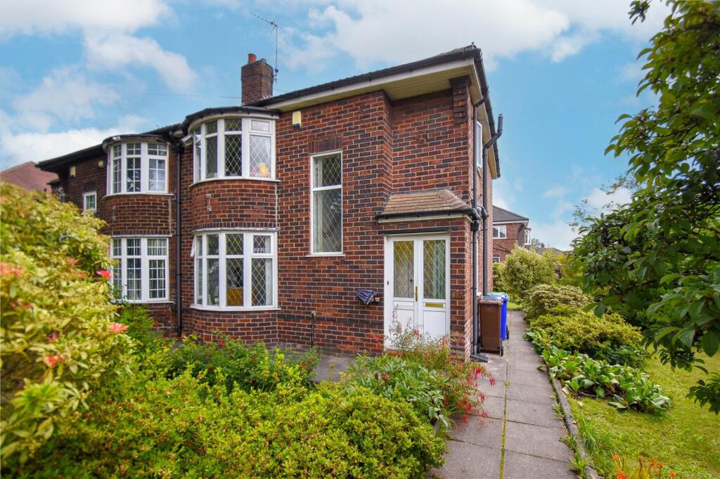 857 Kingsway