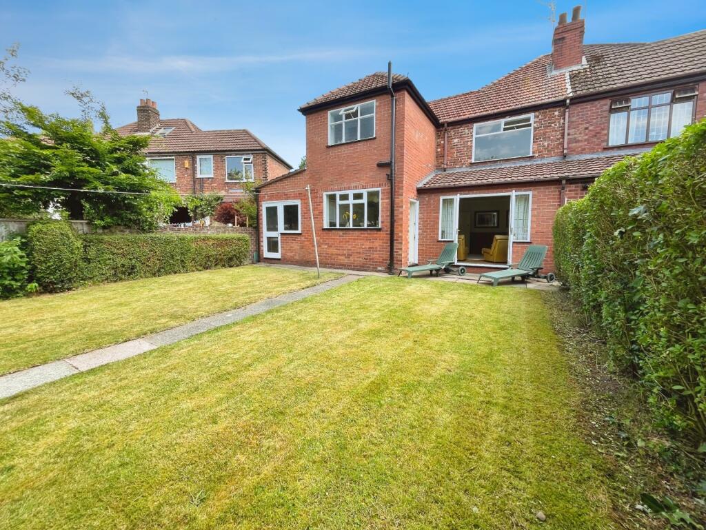 15 Dalston Drive