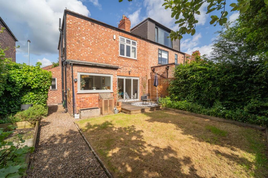 33 Reeves Road