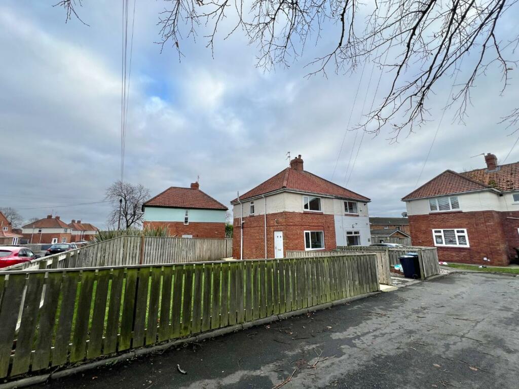 1 Dunelm Avenue