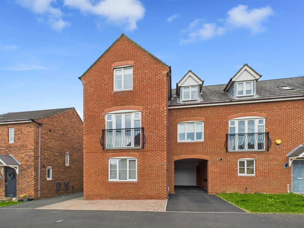 50 Edgefield