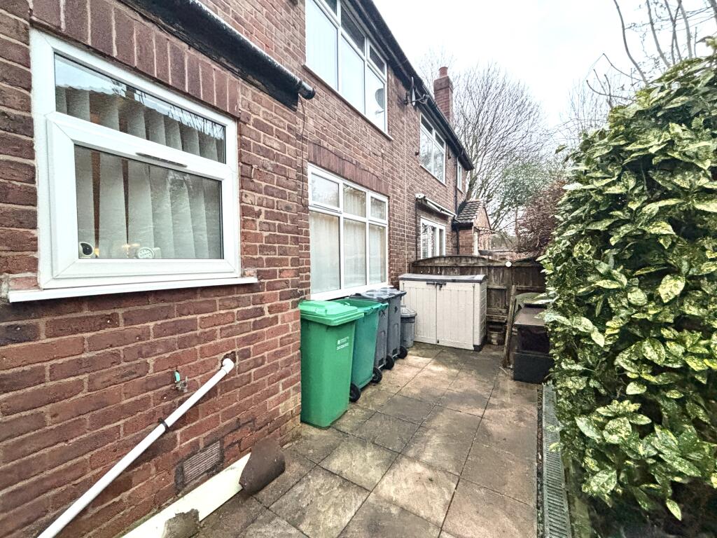 6 Alston Road