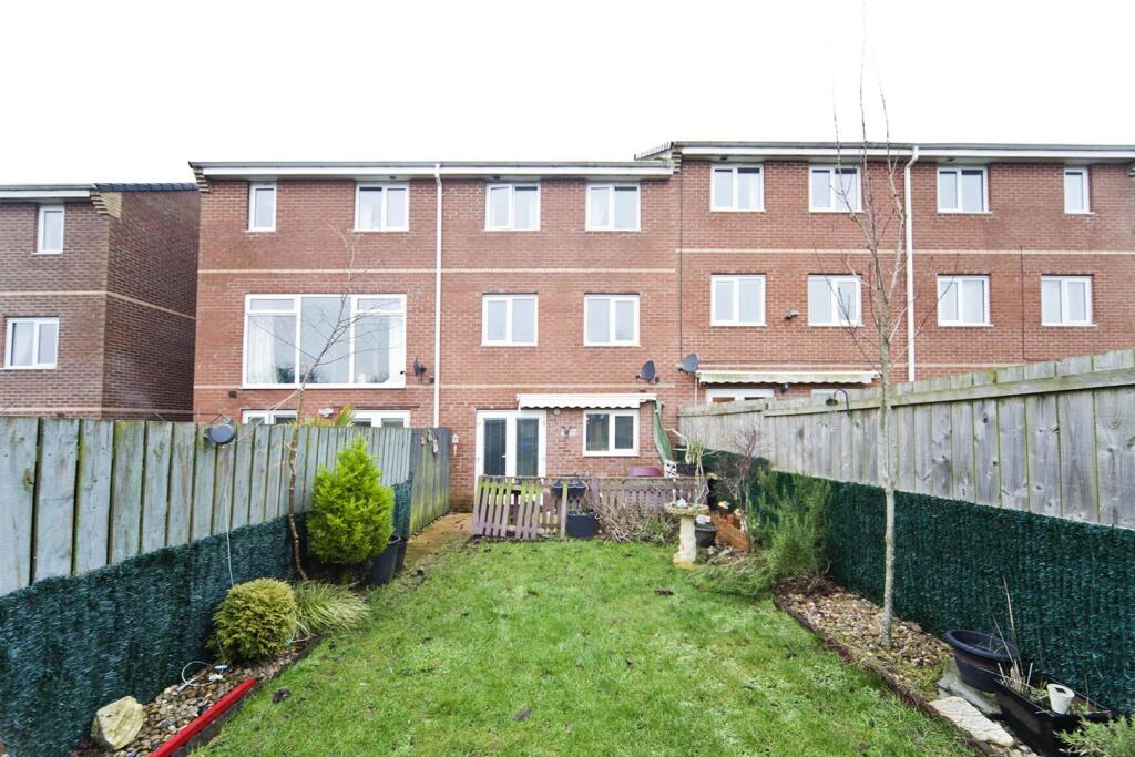 63 Winford Grove
