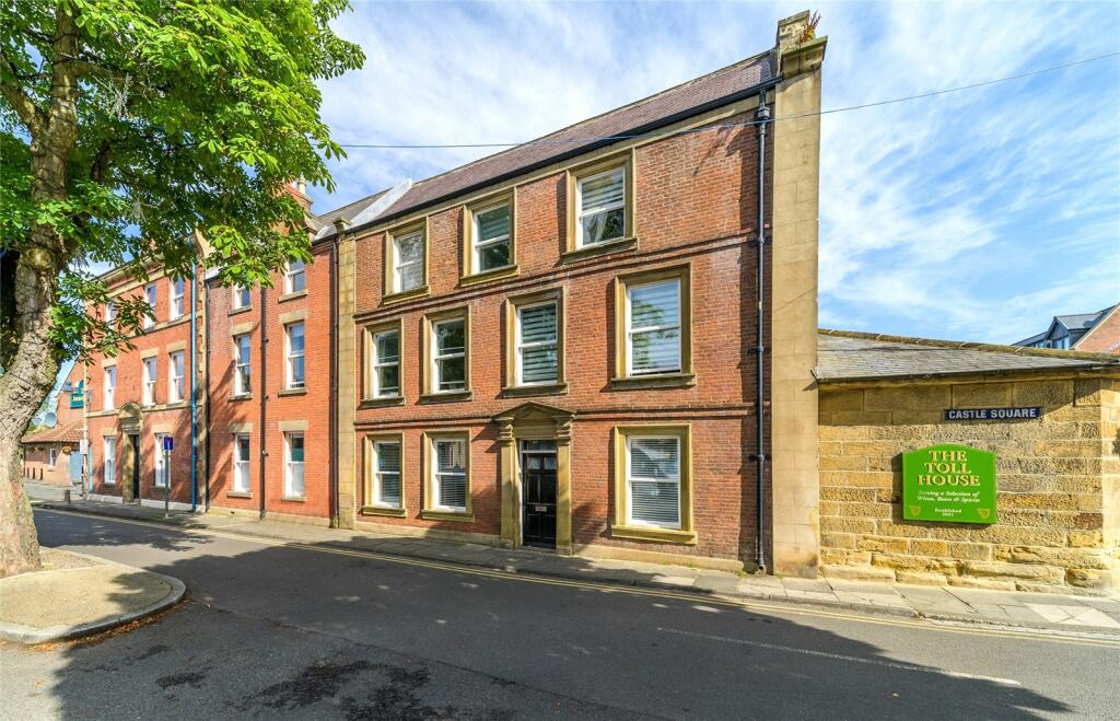 Pethgate Court, Castle Square