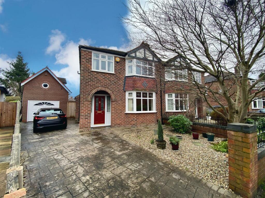 5 Braddan Avenue