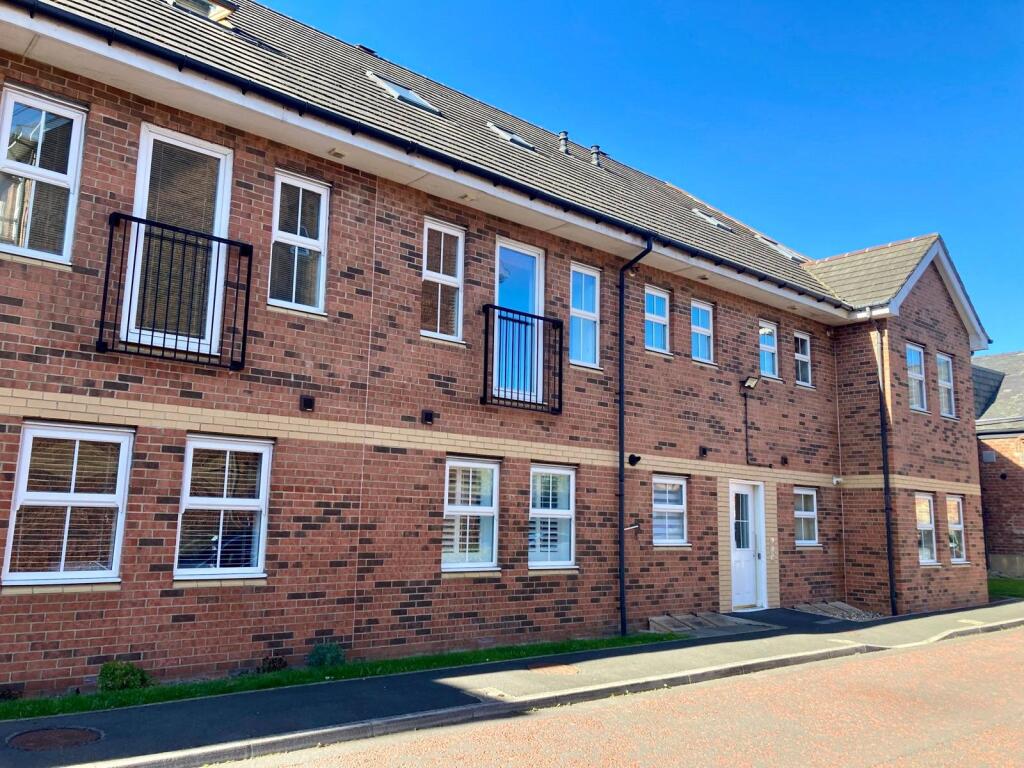 2 Sandringham Court
