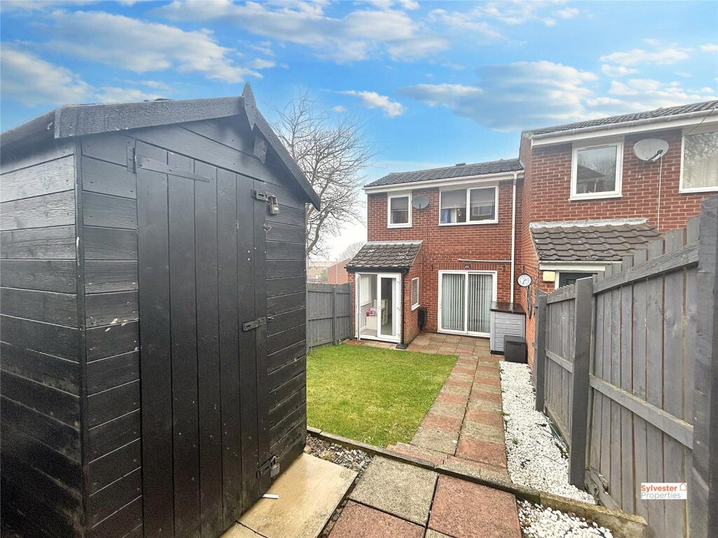 32 Bracken Close