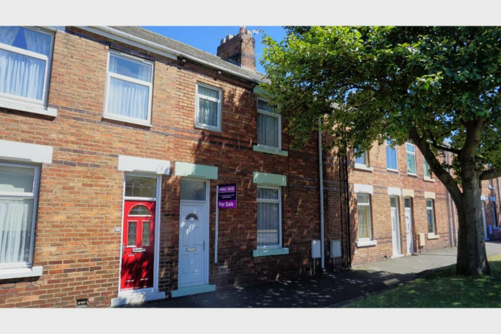 4 Chapel Row
