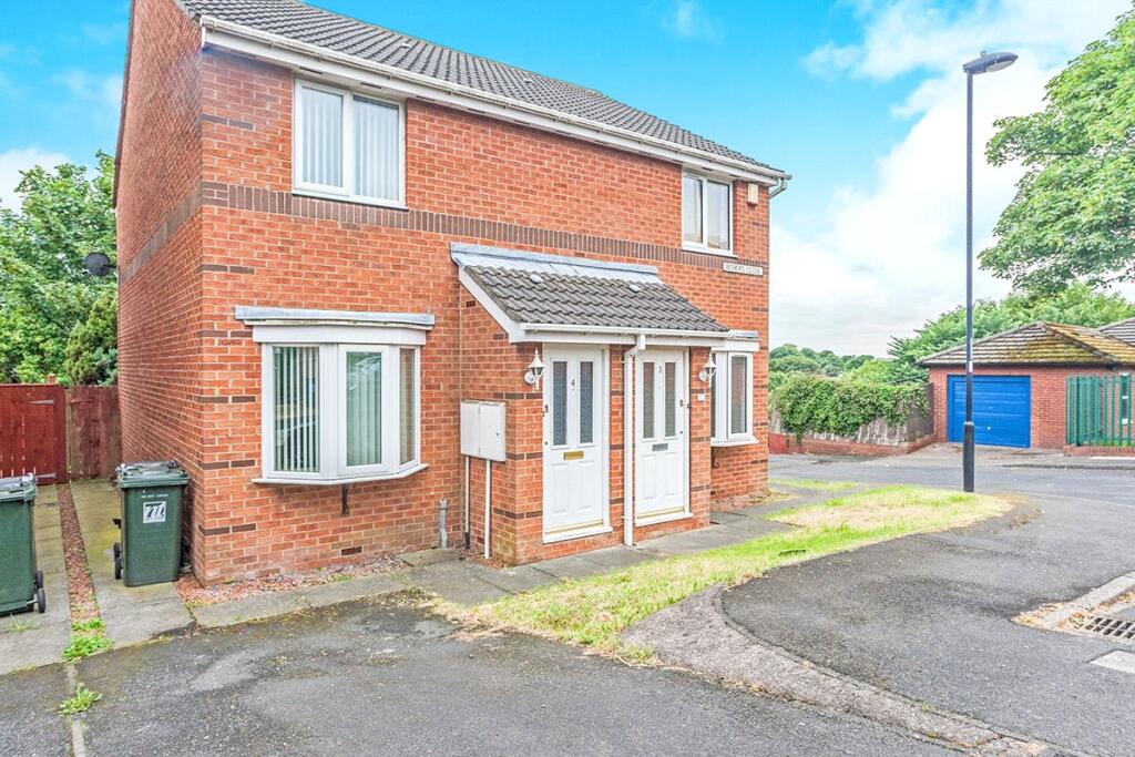 3 Bishops Close