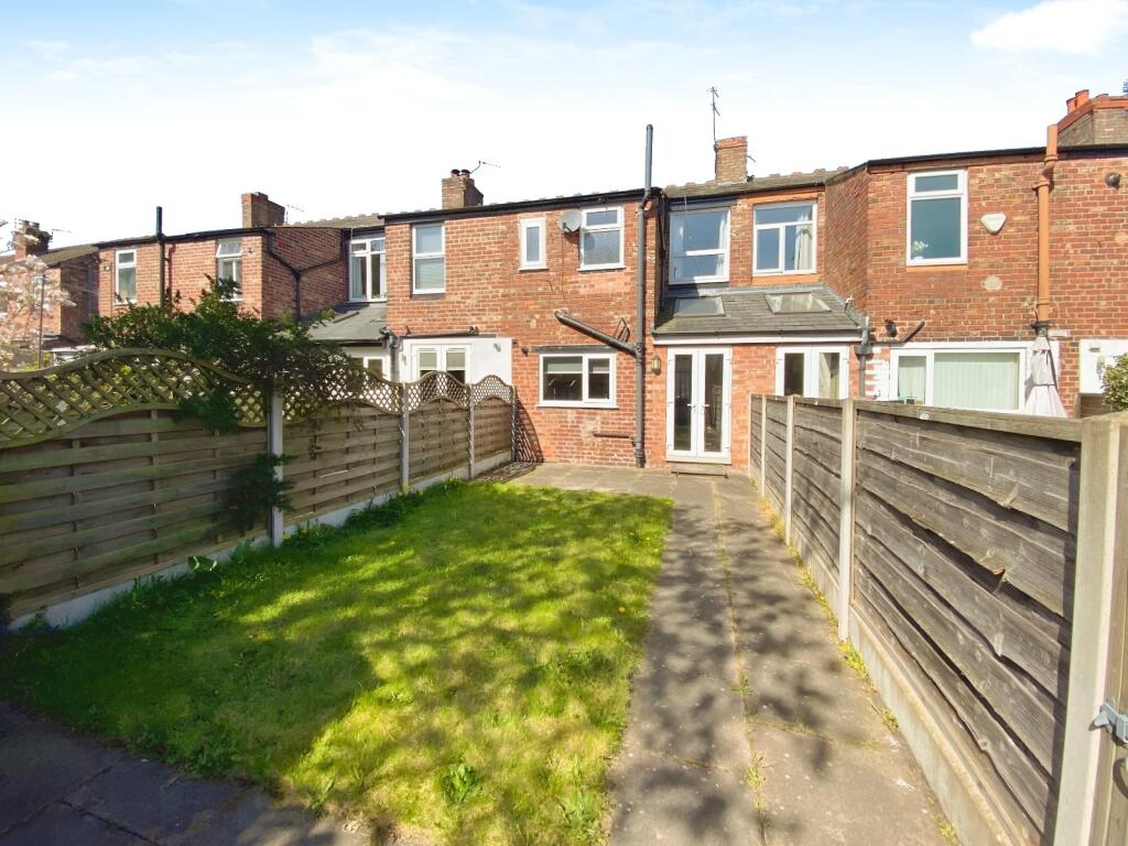 15 Henwood Road