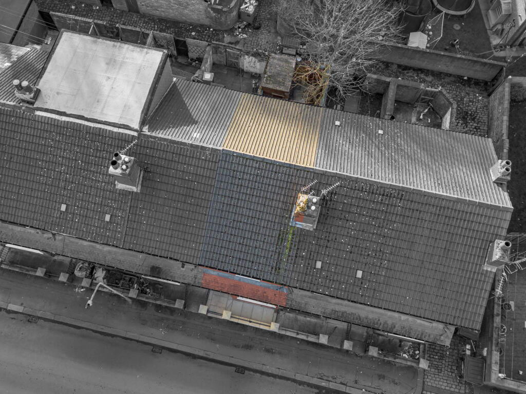 18 Rostron Street