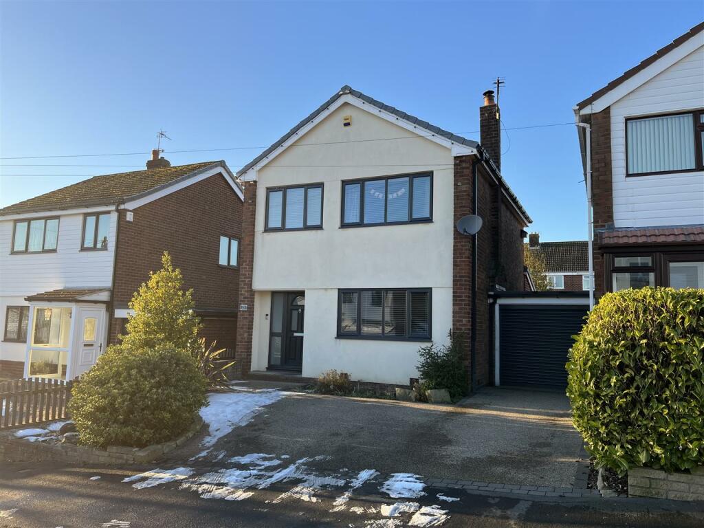 25 Moorfield Avenue