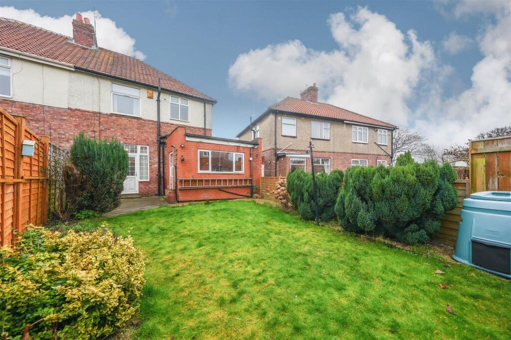 4 Otterburn Gardens