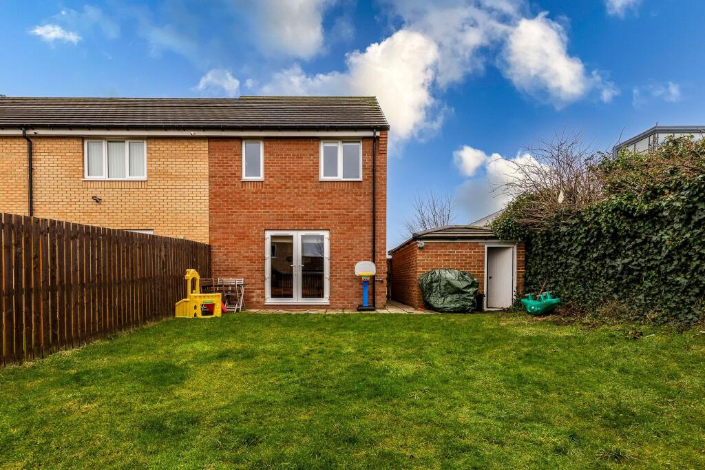 23 Lawson Close